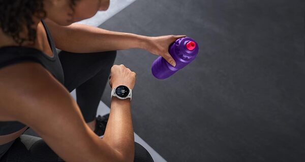 Garmin Venu 2S – Montre connectée GPS multisports avec écran AMOLED – autonomie longue durée (11 jours) – Noire / Gray - Boitier 40 mm