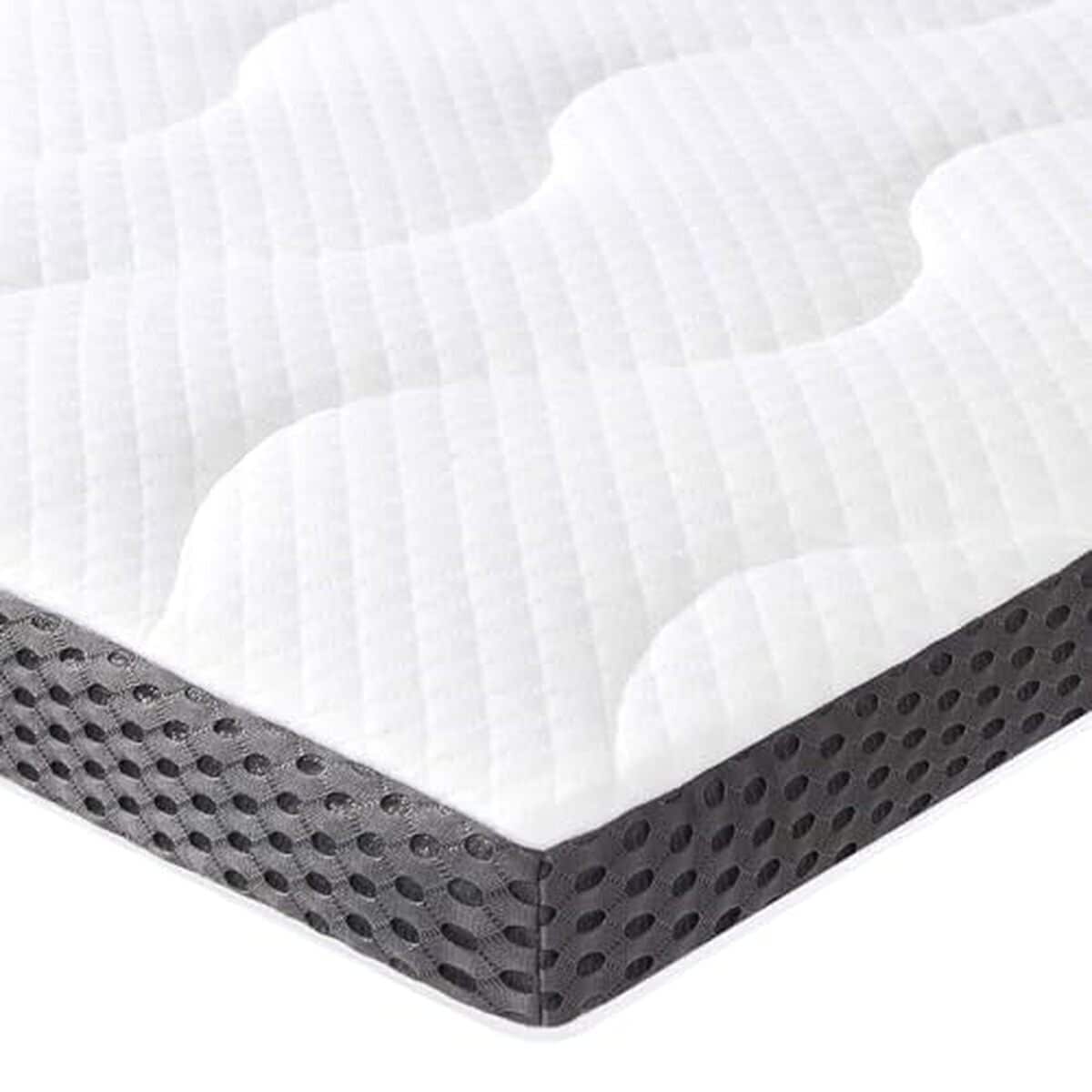 Test du surmatelas Amazon Basics en mousse à mémoire de forme avec gel rafraîchissant